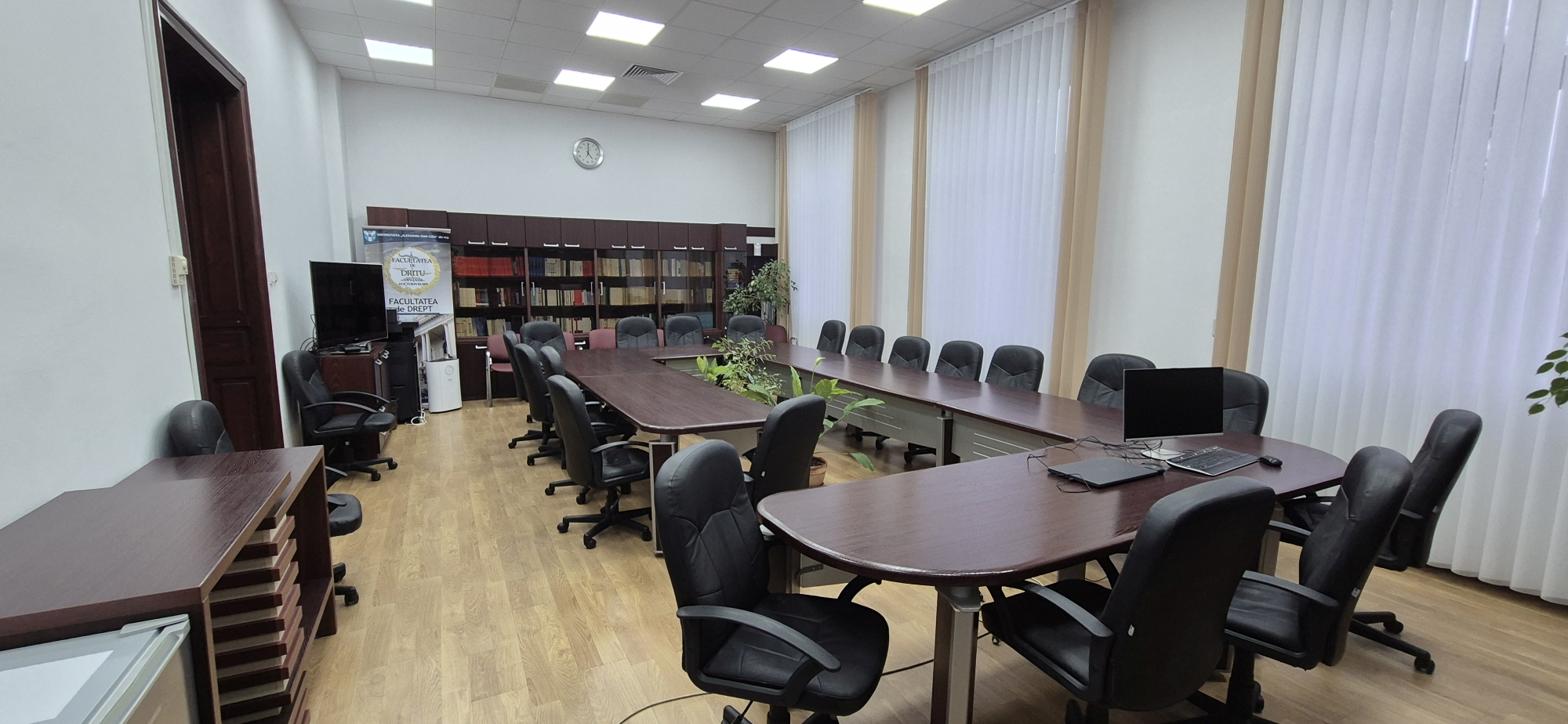 Corp A UAIC, Bulevardul Carol I, nr. 11, Sala Mihail Jakotă (susținere rapoarte de cercetare, referate, cursuri, activități îndrumare etc.) 2